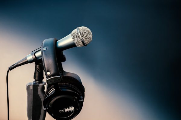 microphone, mic, headphones-4759563.jpg